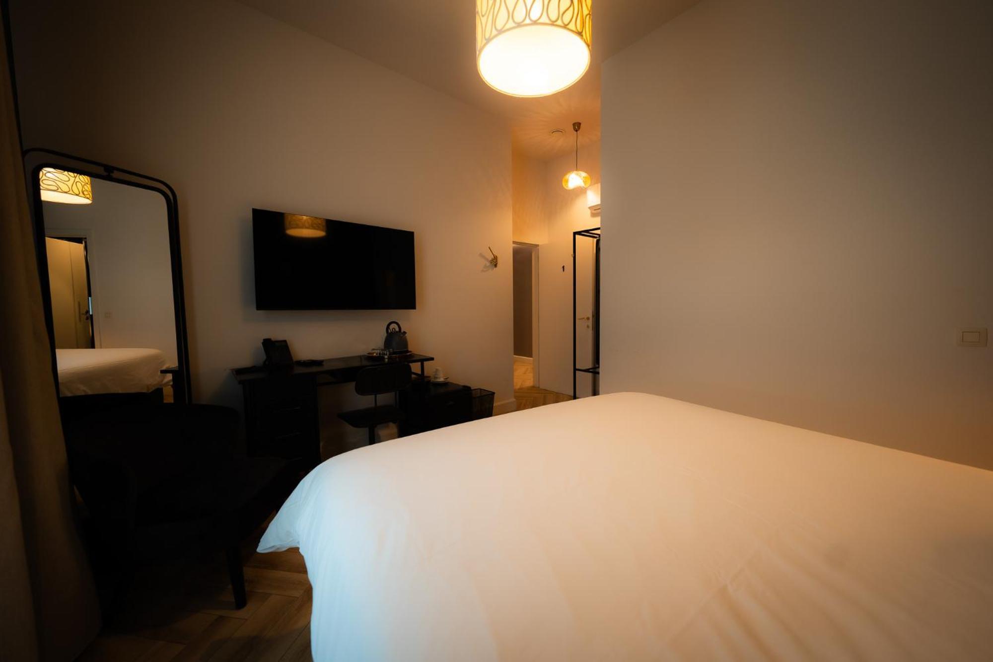 Hotel Grand Place Монс Екстериор снимка