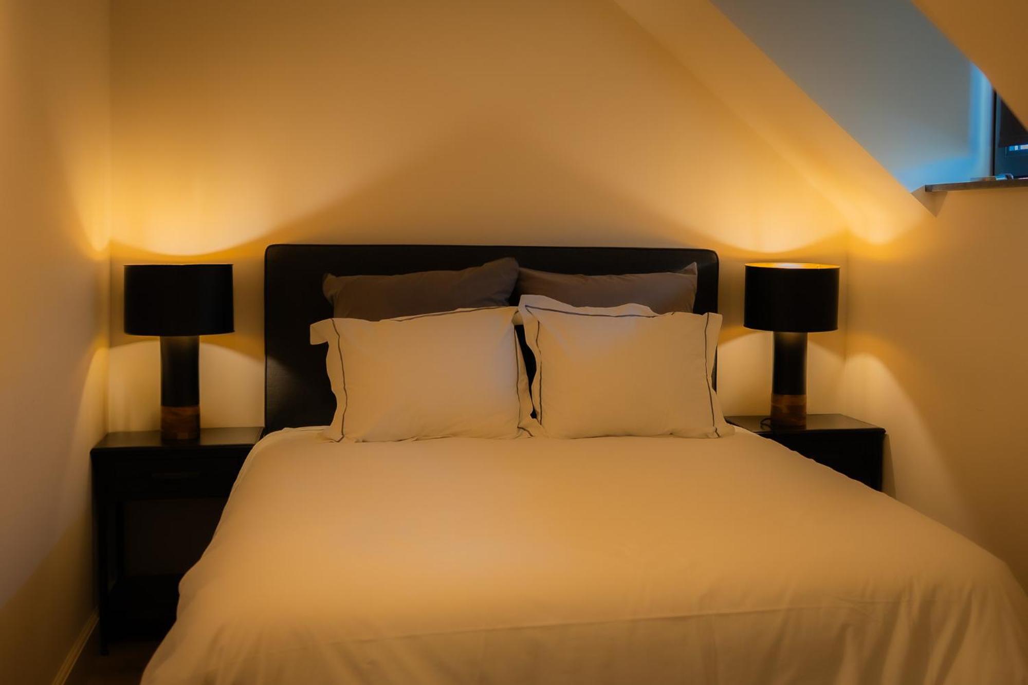Hotel Grand Place Монс Екстериор снимка