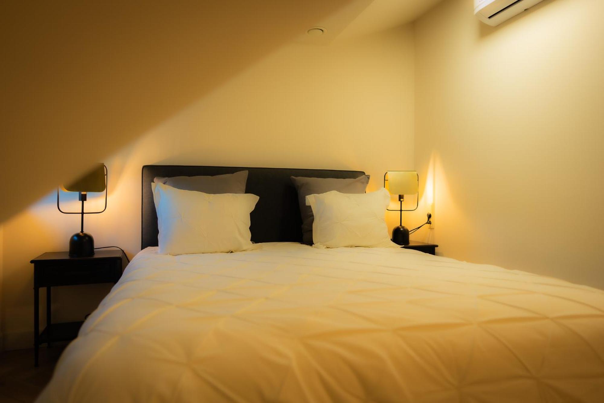 Hotel Grand Place Монс Екстериор снимка